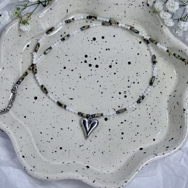 Jaspio ir cirkonio vėrinys